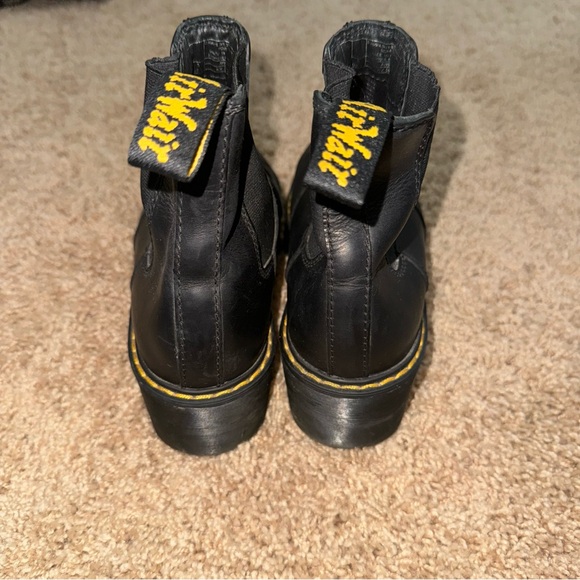 Doc Martens: ROMETTY WYOMING LEATHER PLATFORM CHELSEA BOOTS. - Picture 3 of 5